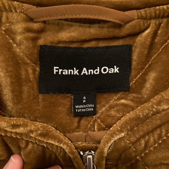 Frank and Oak quilted velvet bomber Jacket - Picture 2 of 4